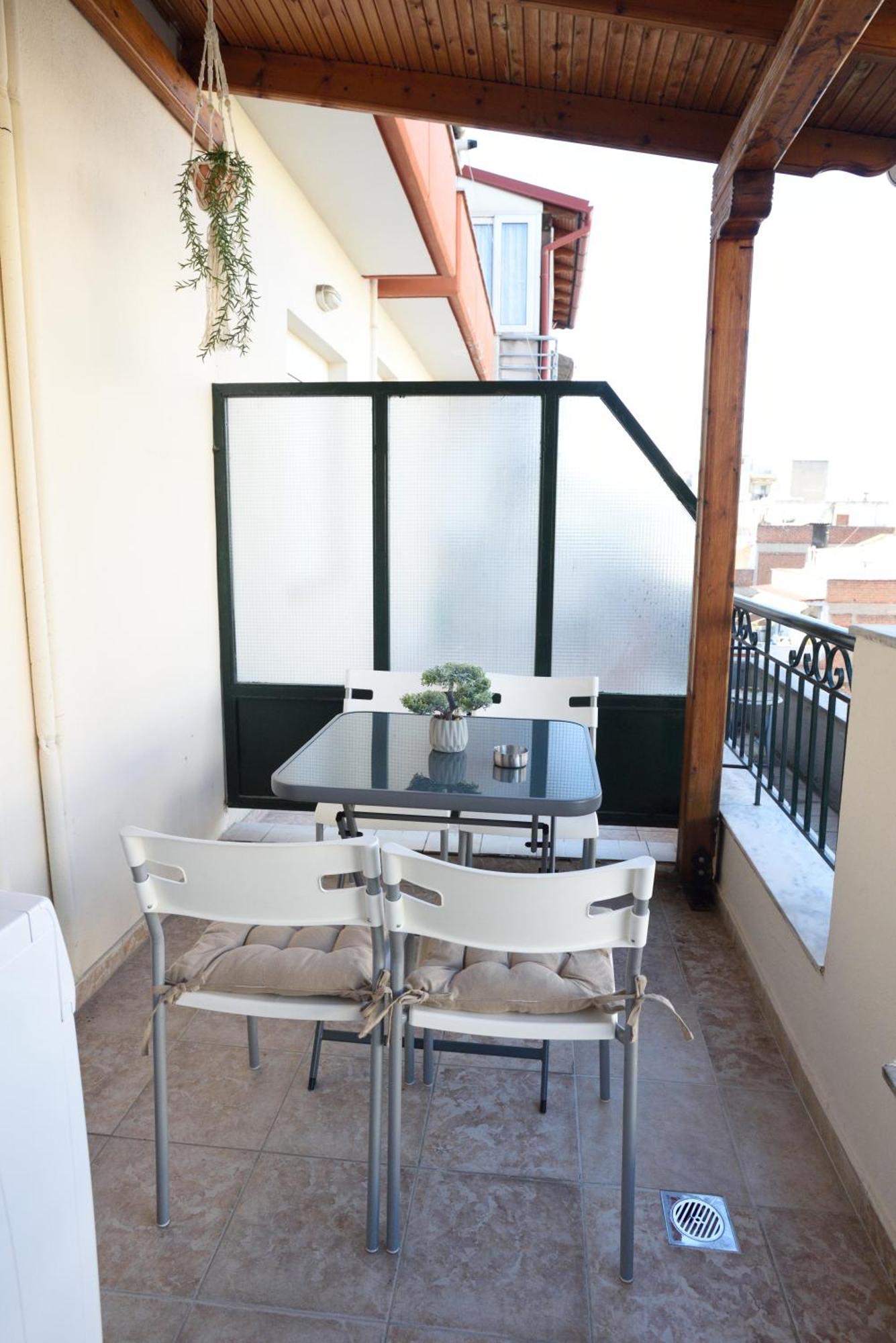2Downtown.Dandelion Apartment Солун Екстериор снимка