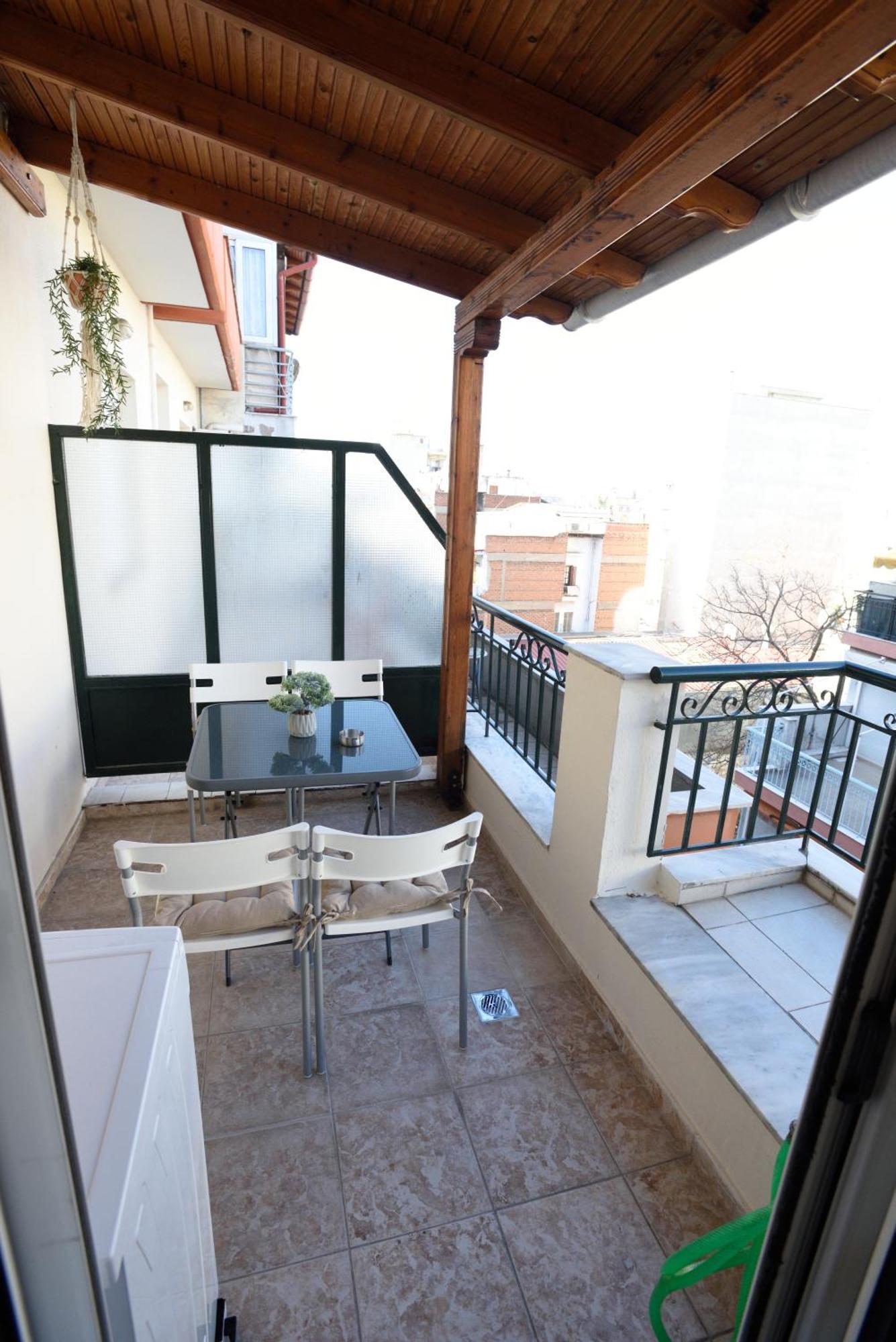 2Downtown.Dandelion Apartment Солун Екстериор снимка